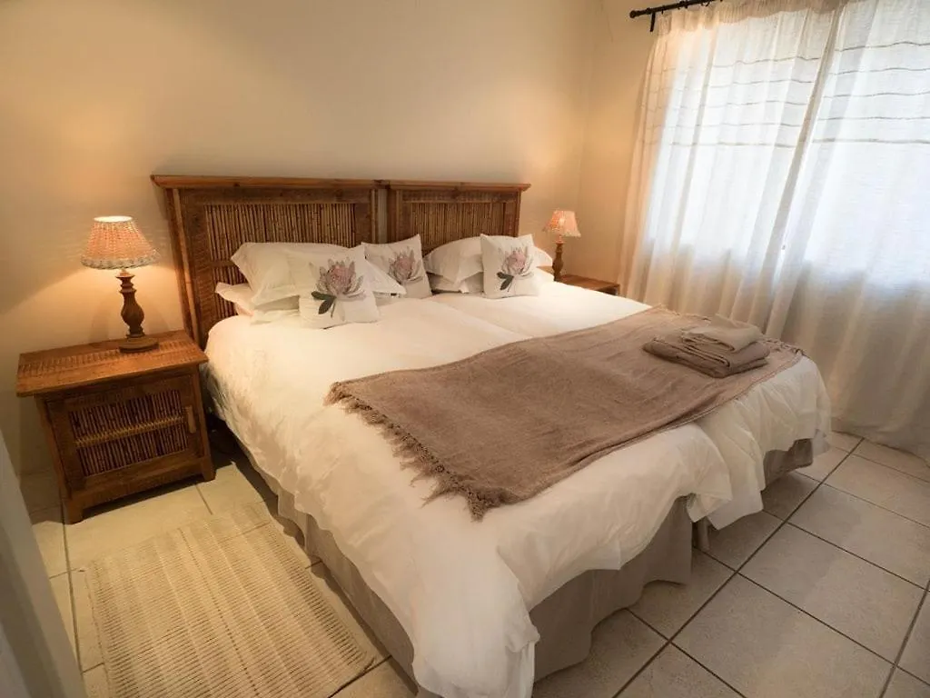 Noordhoek Beach Cottage Flat Acres 0*,